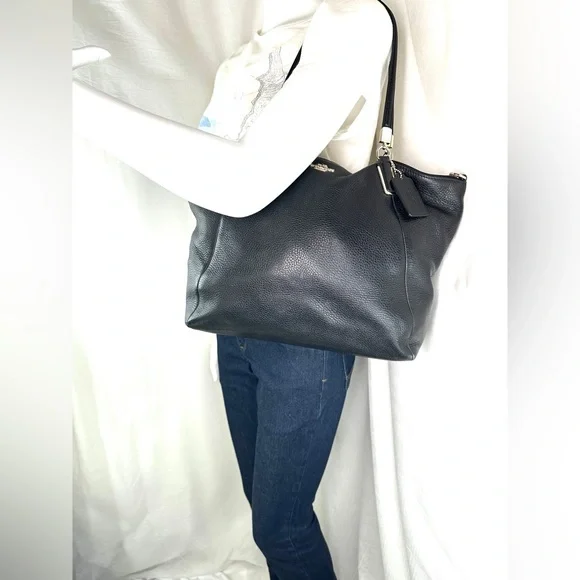 Coach Kelsey F34494 Black Pebbled Leather Medium Shoulder Bag